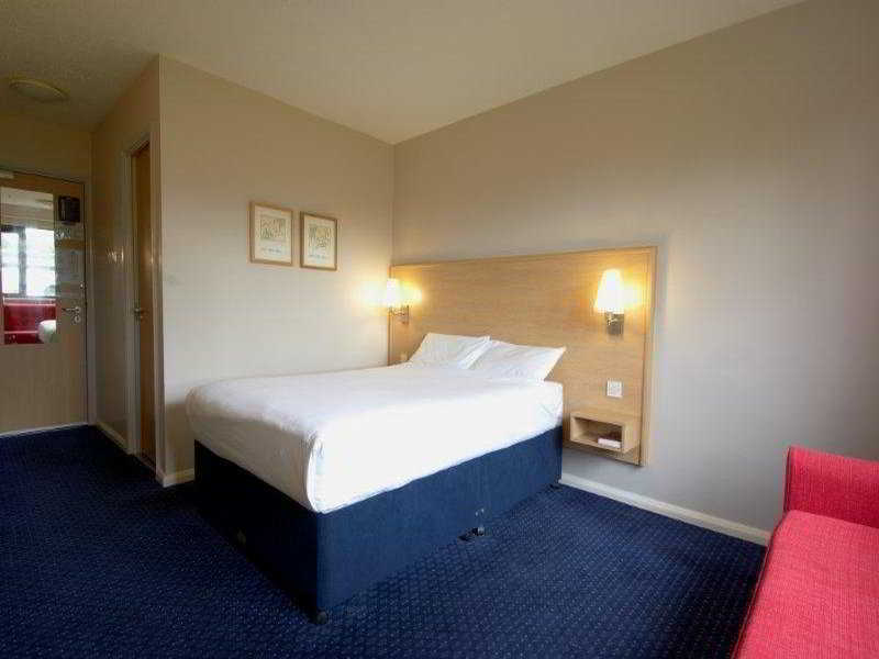 Travelodge Dublin Phoenix Park Castleknock Dış mekan fotoğraf