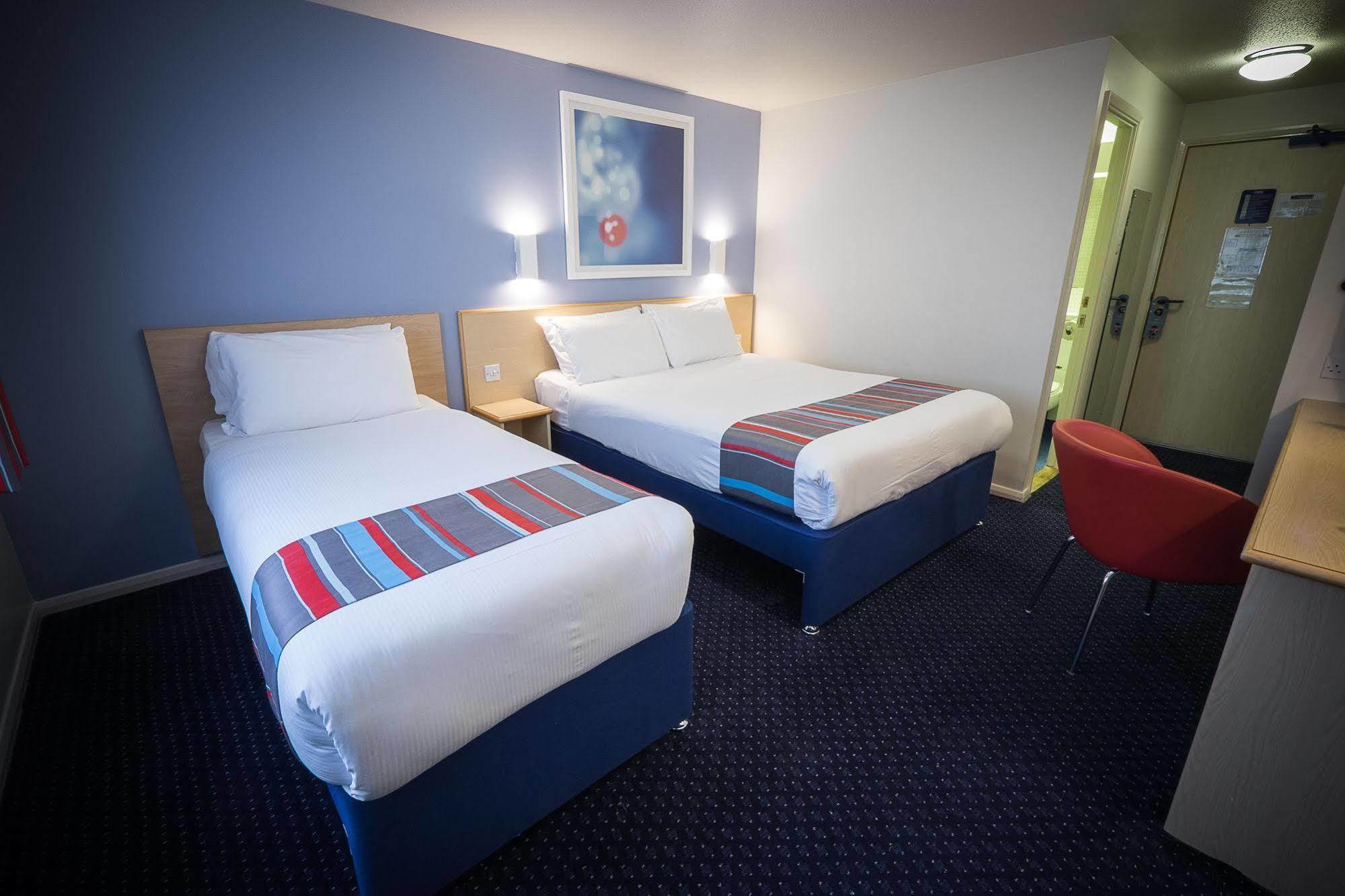 Travelodge Dublin Phoenix Park Castleknock Dış mekan fotoğraf