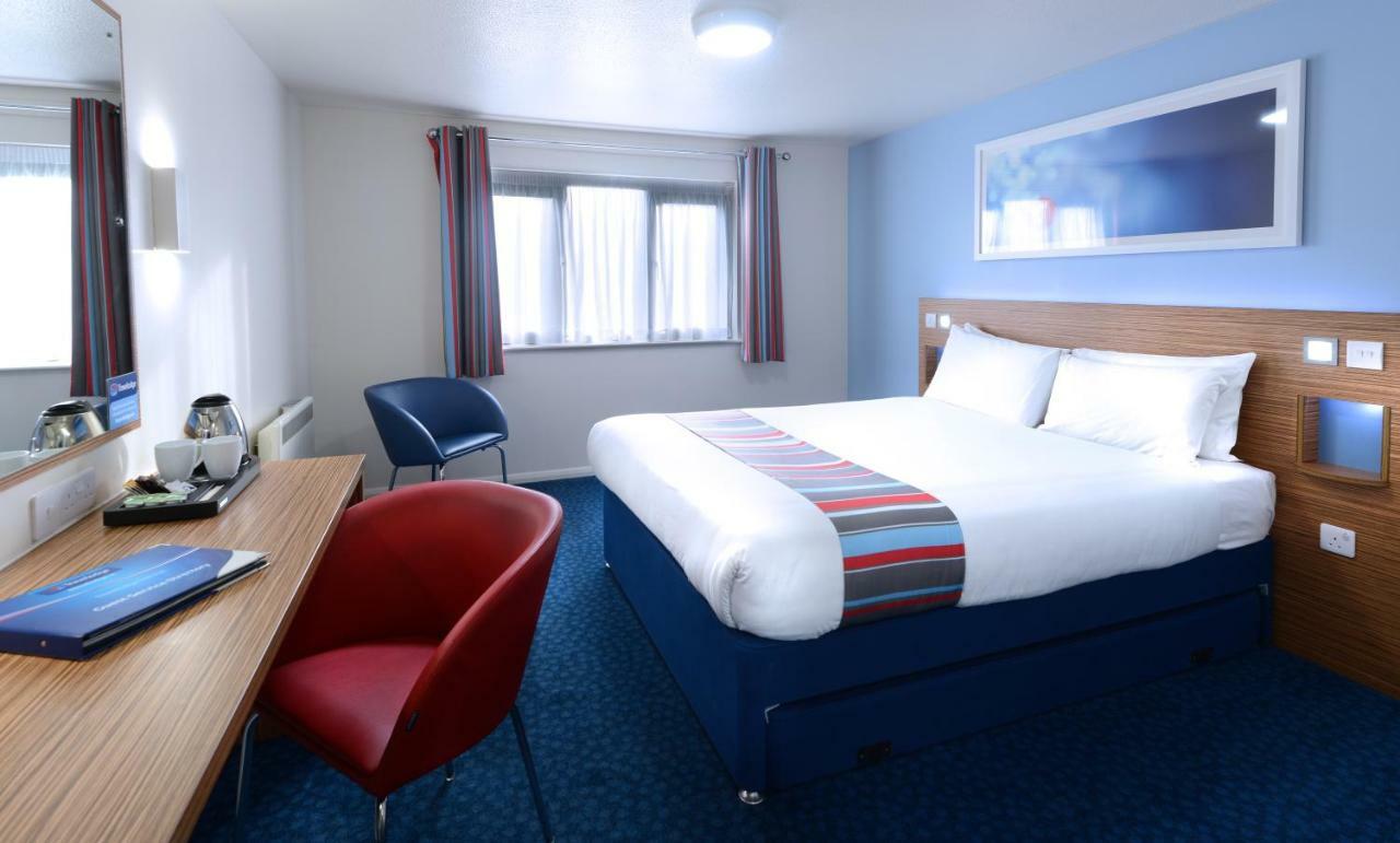 Travelodge Dublin Phoenix Park Castleknock Dış mekan fotoğraf